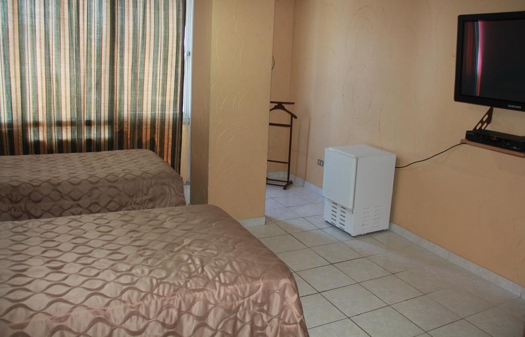 Hotel La Torre Гуаякуил Стая снимка