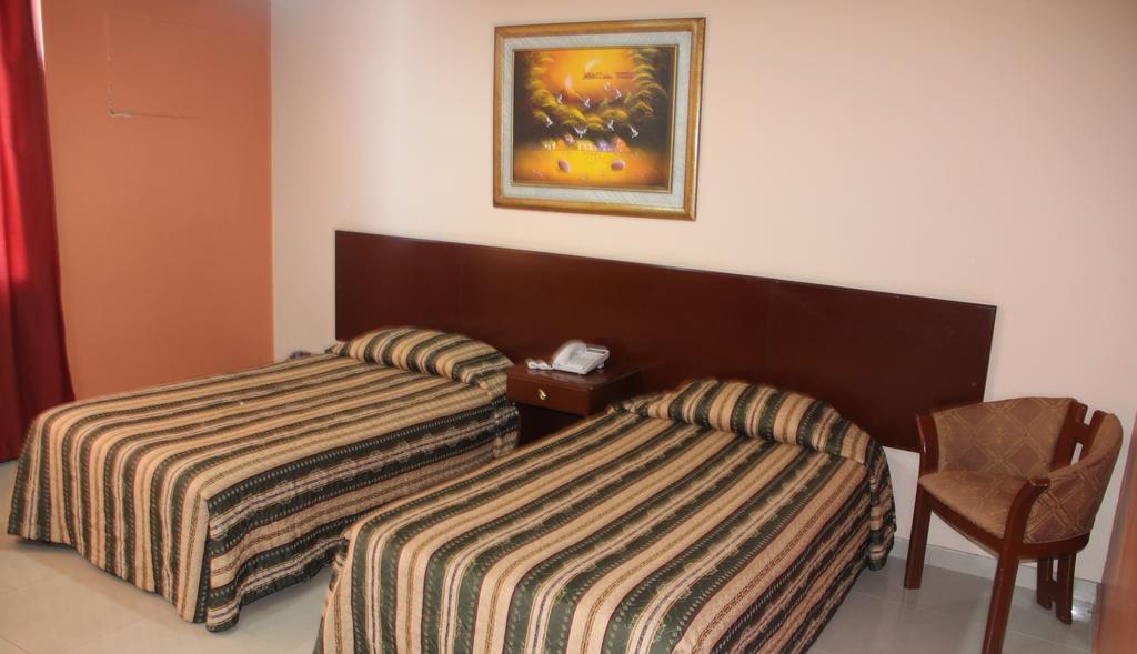 Hotel La Torre Гуаякуил Стая снимка