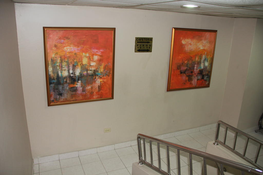 Hotel La Torre Гуаякуил Екстериор снимка